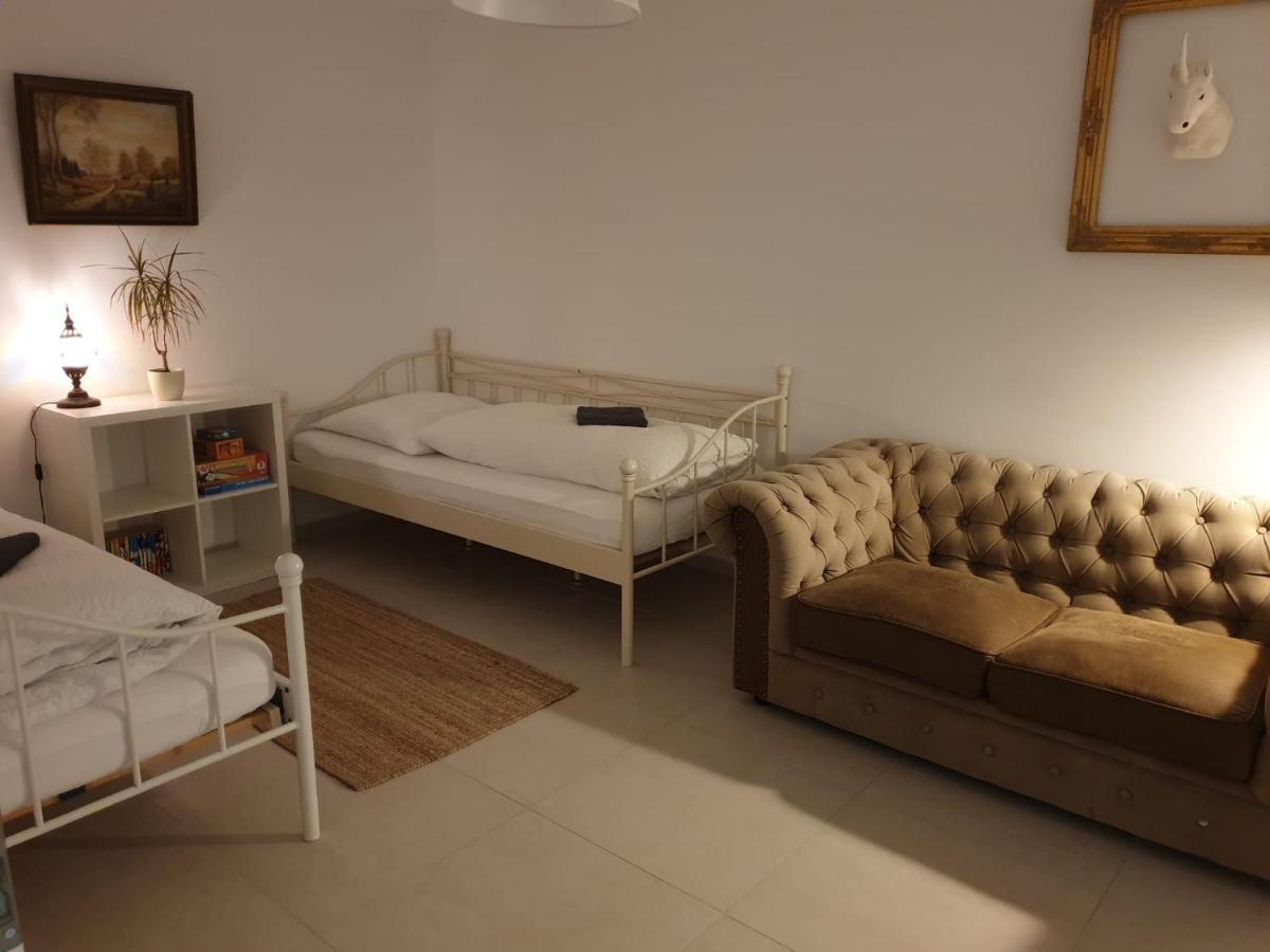 Schoene Wohnung Ueber Wissen Экстерьер фото